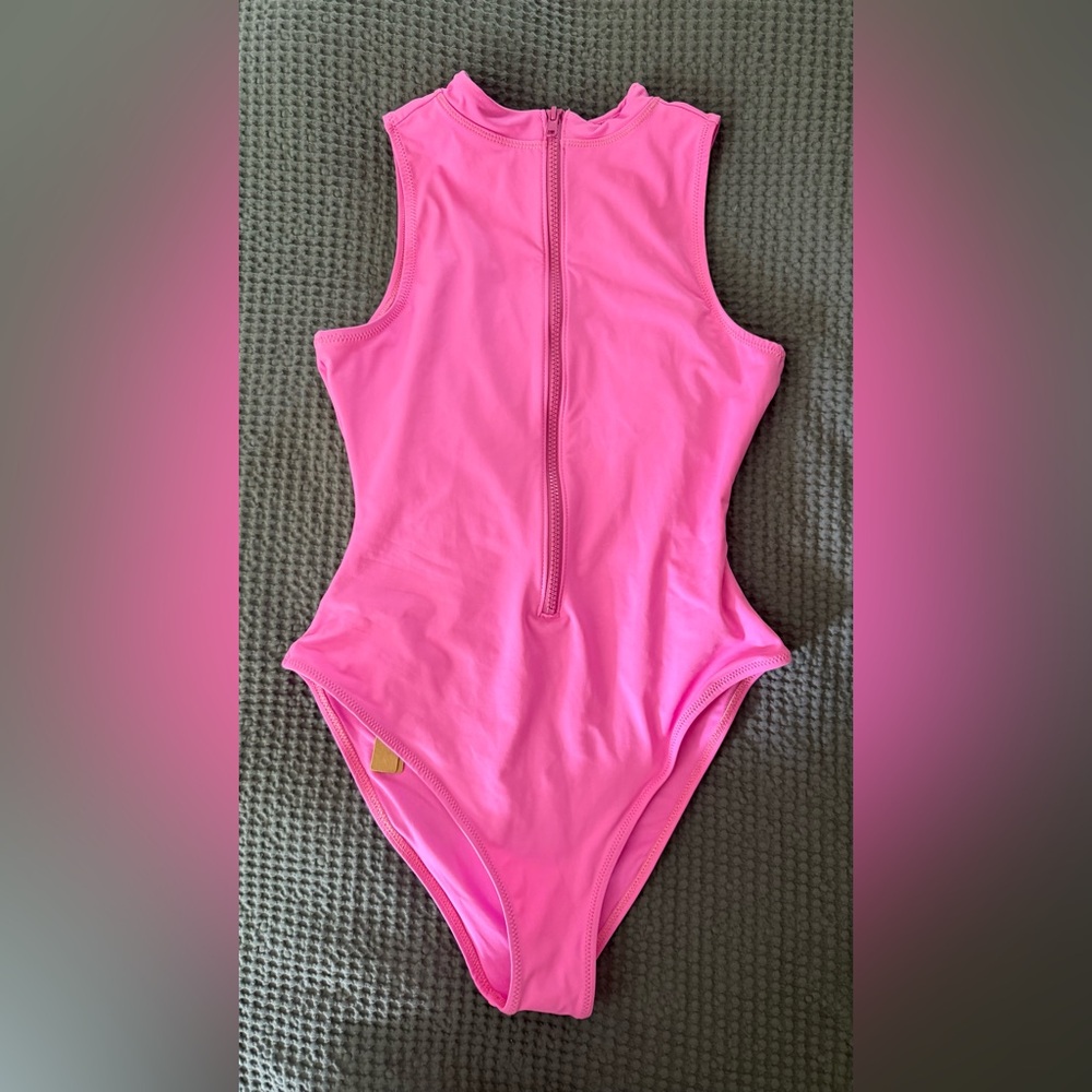 NWT - SKIMS Sleeveless one piece pink - Pink